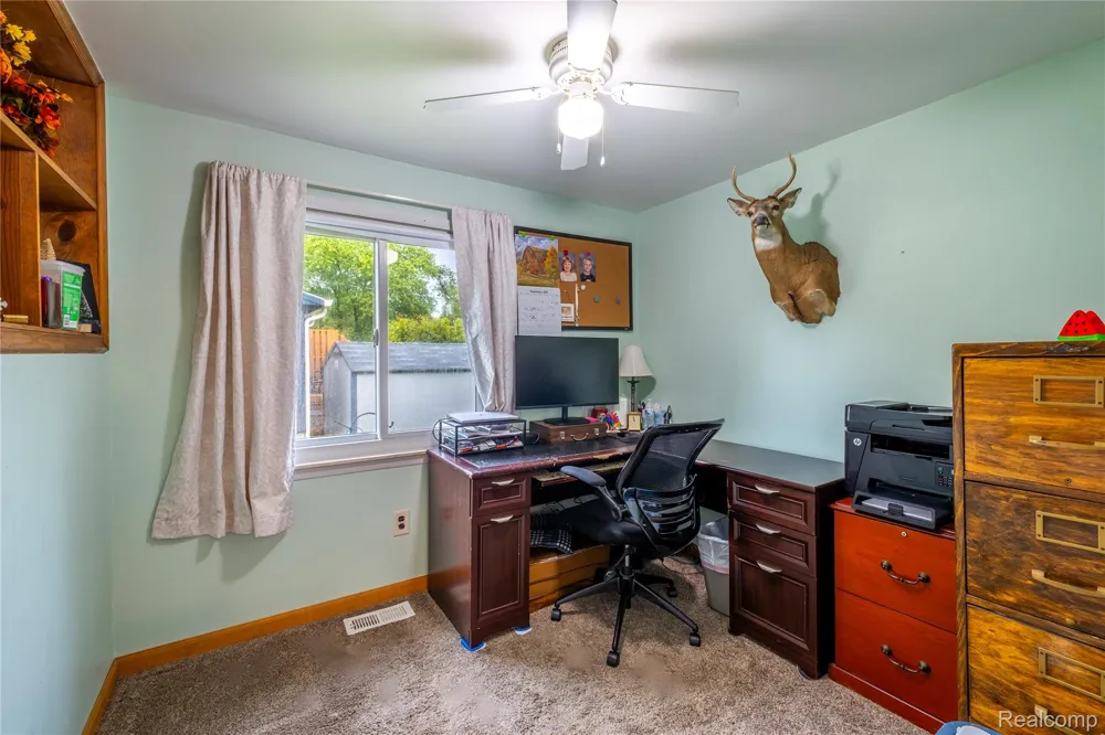535 Snyder Road Highland Charter Township, MI 48357