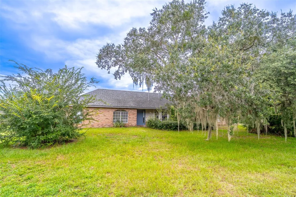 2366 SALEM DRIVE Deltona, FL 32738