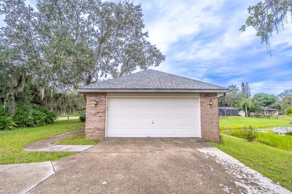 2366 SALEM DRIVE Deltona, FL 32738