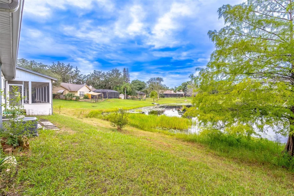 2366 SALEM DRIVE Deltona, FL 32738