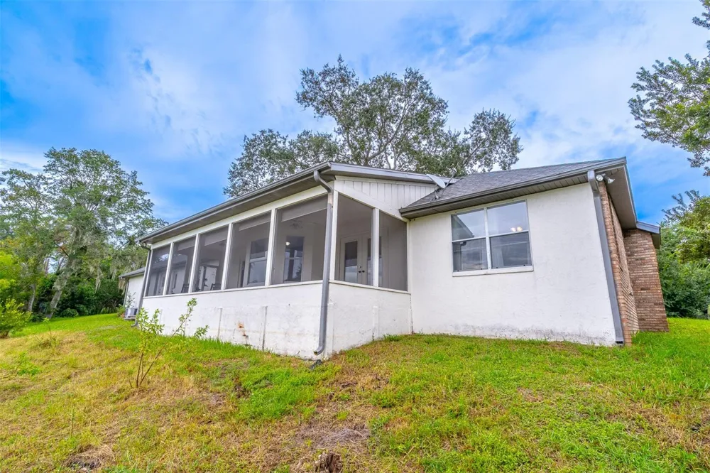 2366 SALEM DRIVE Deltona, FL 32738