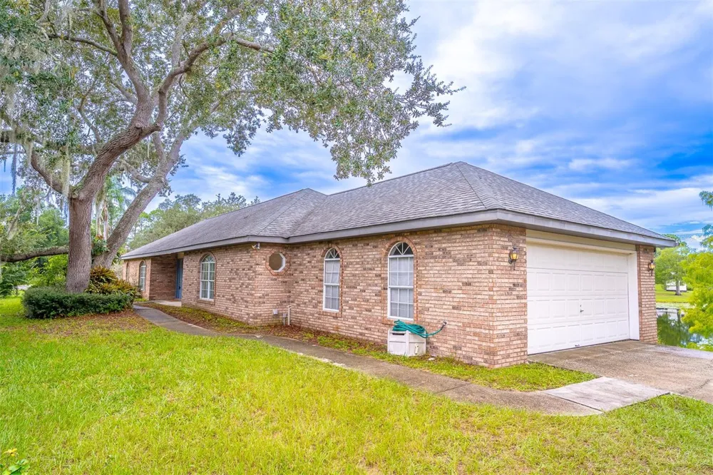 2366 SALEM DRIVE Deltona, FL 32738