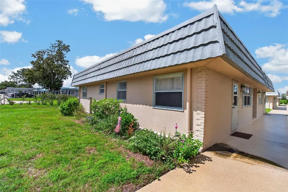 1802 BEDFORD TERRACE #180 Sun City Center, FL 33573