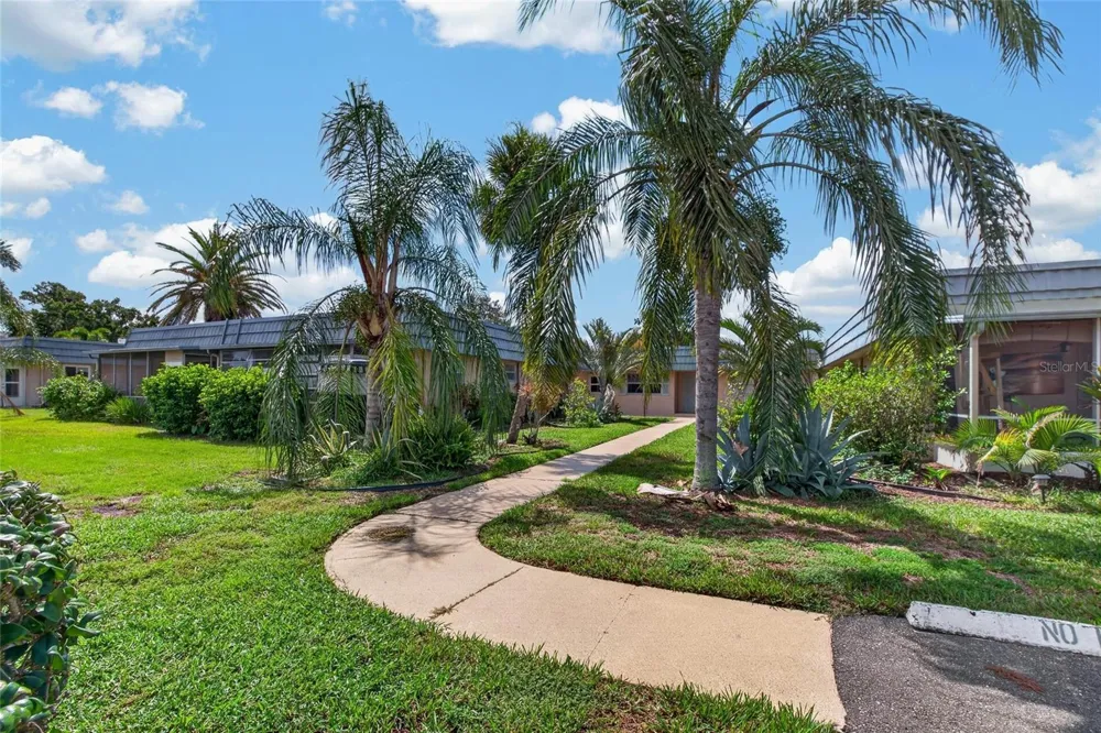 1802 BEDFORD TERRACE #180 Sun City Center, FL 33573