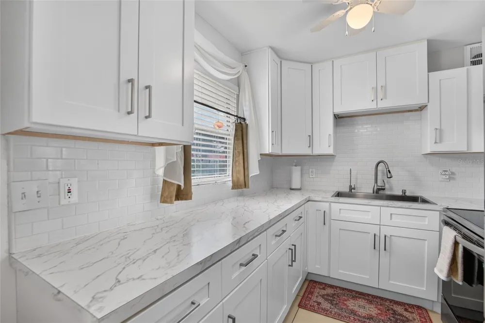 1802 BEDFORD TERRACE #180 Sun City Center, FL 33573