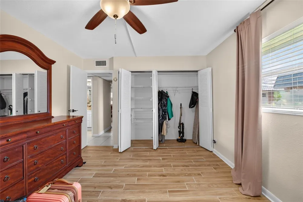 1802 BEDFORD TERRACE #180 Sun City Center, FL 33573