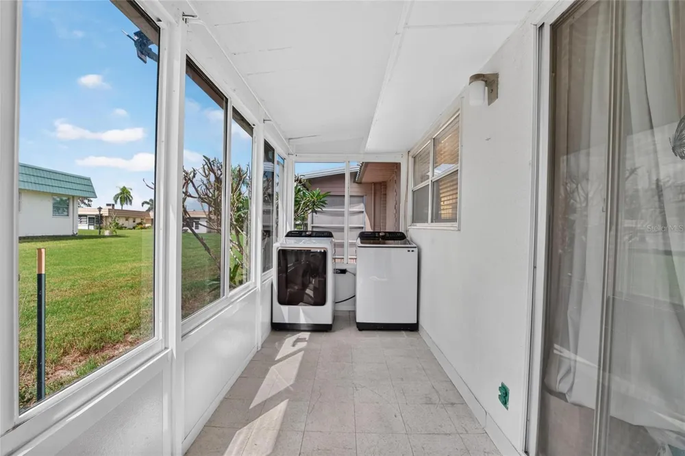 1802 BEDFORD TERRACE #180 Sun City Center, FL 33573