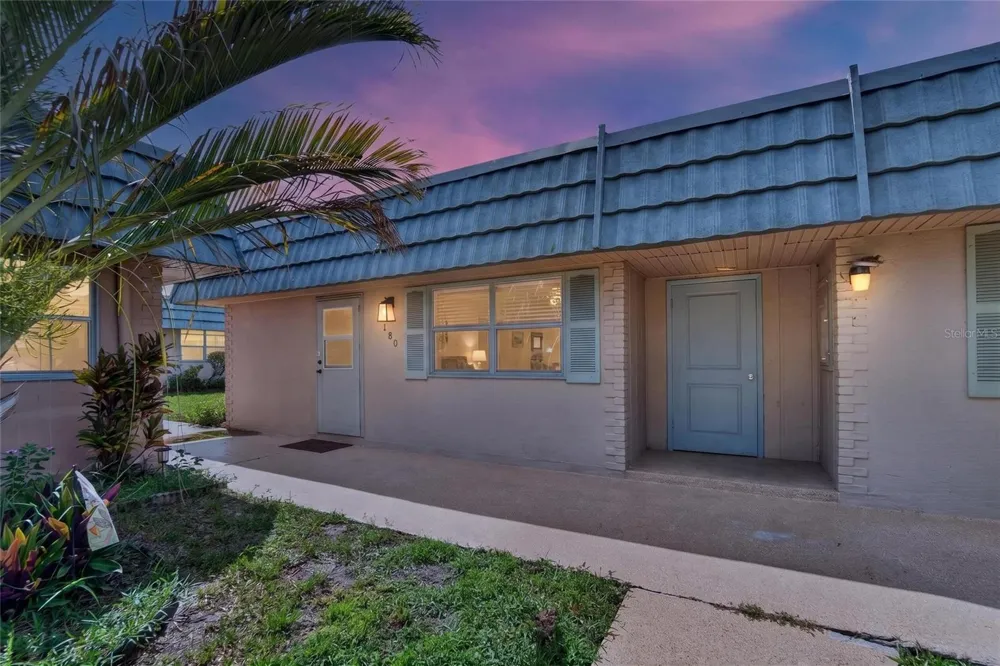 1802 BEDFORD TERRACE #180 Sun City Center, FL 33573