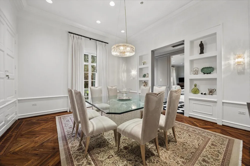20 Sunset Boulevard Houston, TX 77005