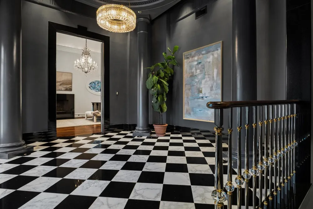 20 Sunset Boulevard Houston, TX 77005