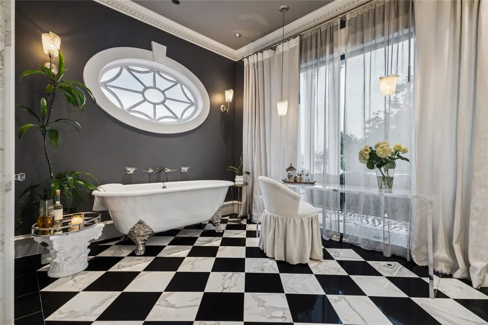 20 Sunset Boulevard Houston, TX 77005