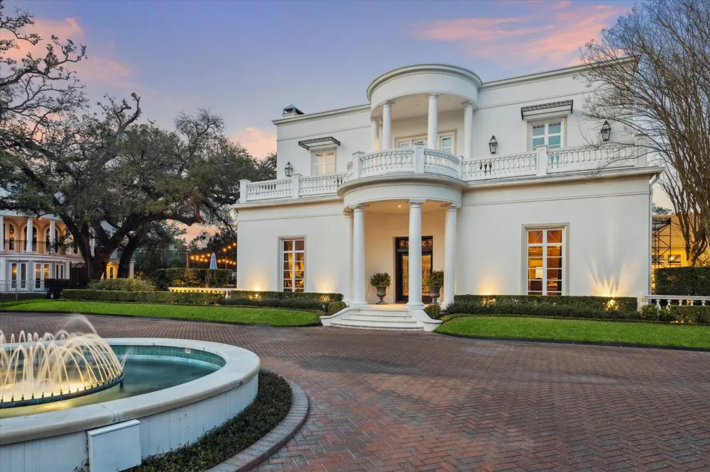 20 Sunset Boulevard Houston, TX 77005