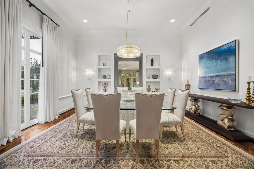 20 Sunset Boulevard Houston, TX 77005