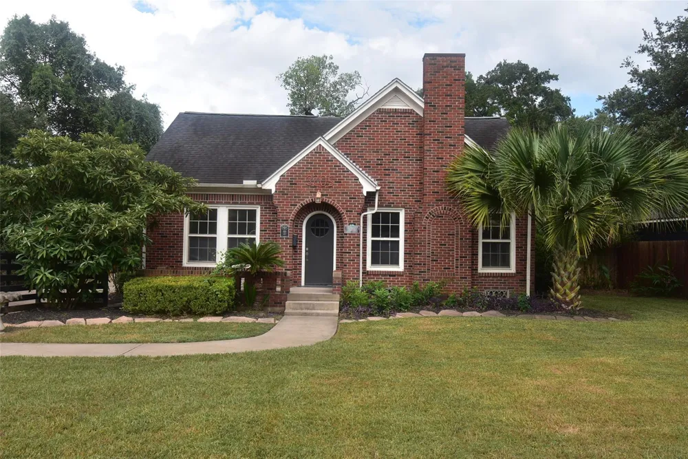 3205 Avenue K Bay City, TX 77414