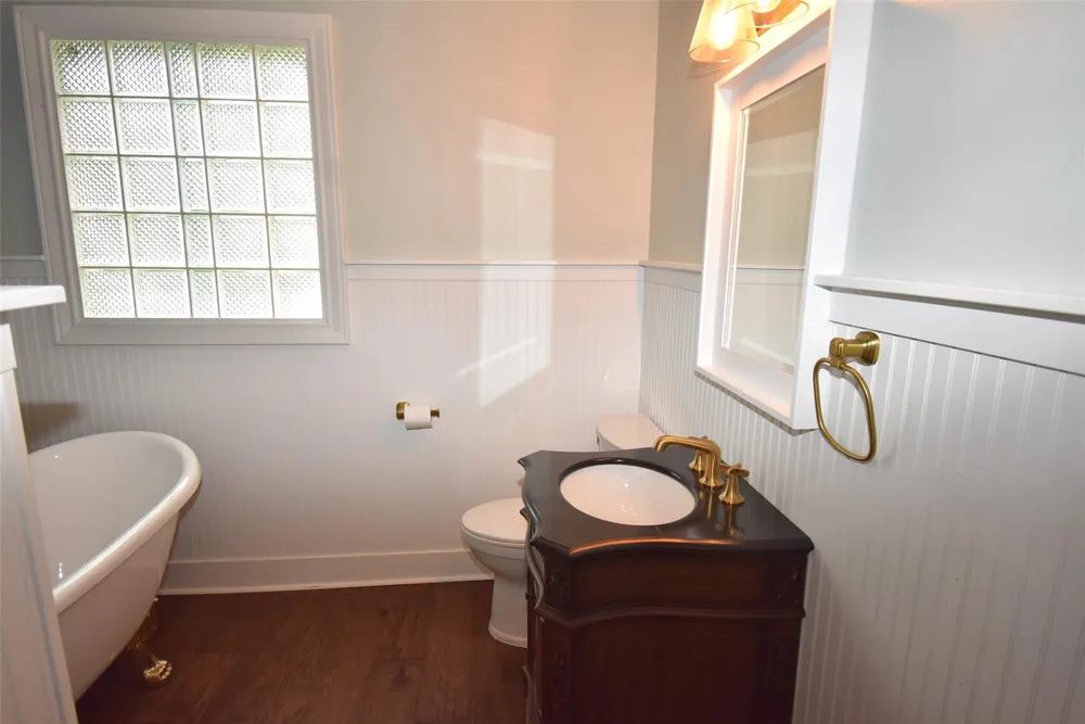 3205 Avenue K Bay City, TX 77414