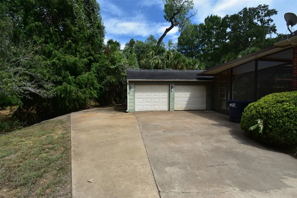 3205 Avenue K Bay City, TX 77414