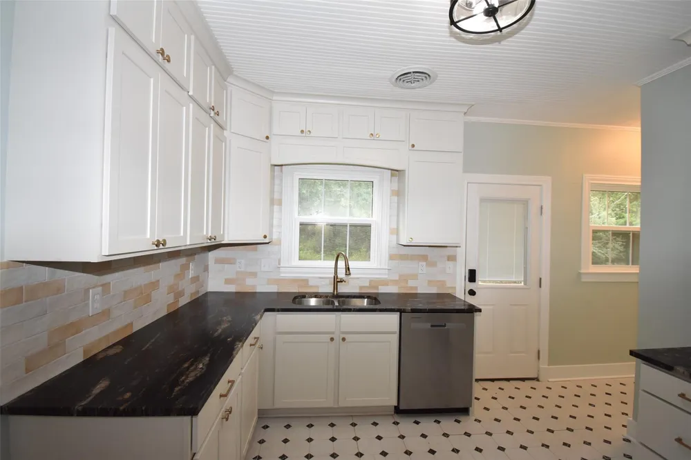 3205 Avenue K Bay City, TX 77414