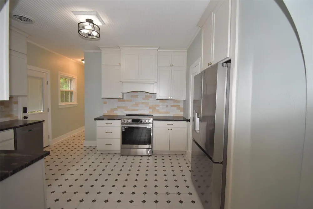 3205 Avenue K Bay City, TX 77414