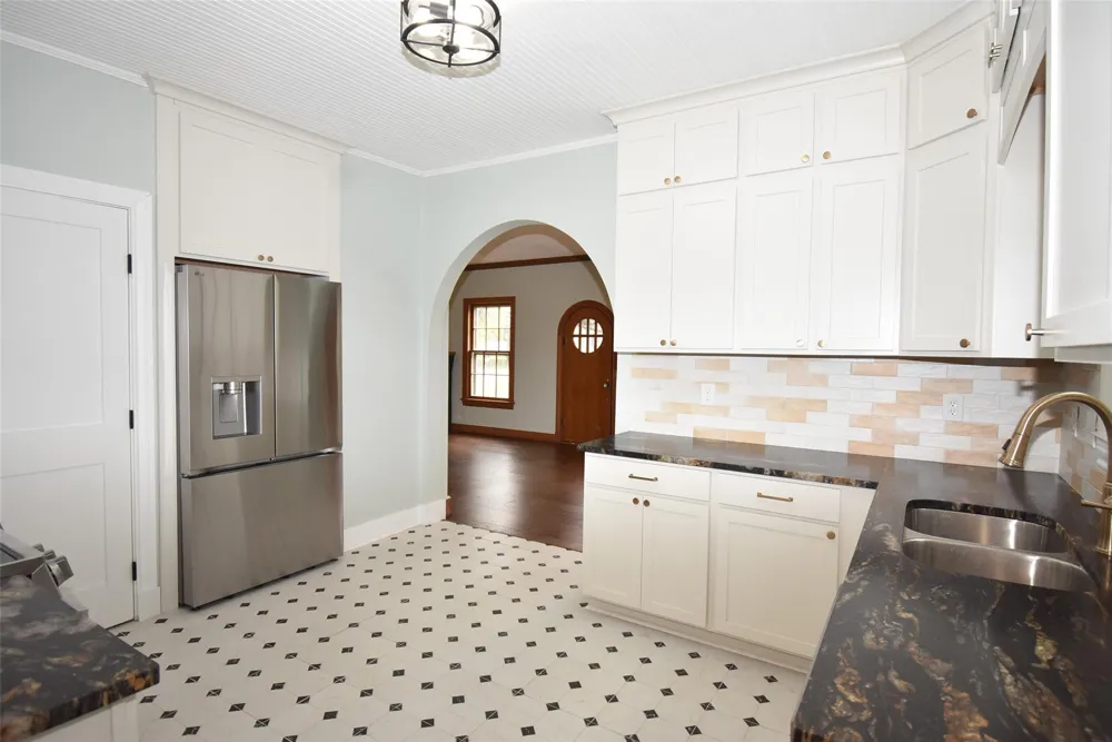 3205 Avenue K Bay City, TX 77414