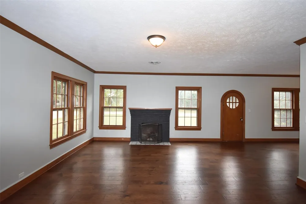 3205 Avenue K Bay City, TX 77414