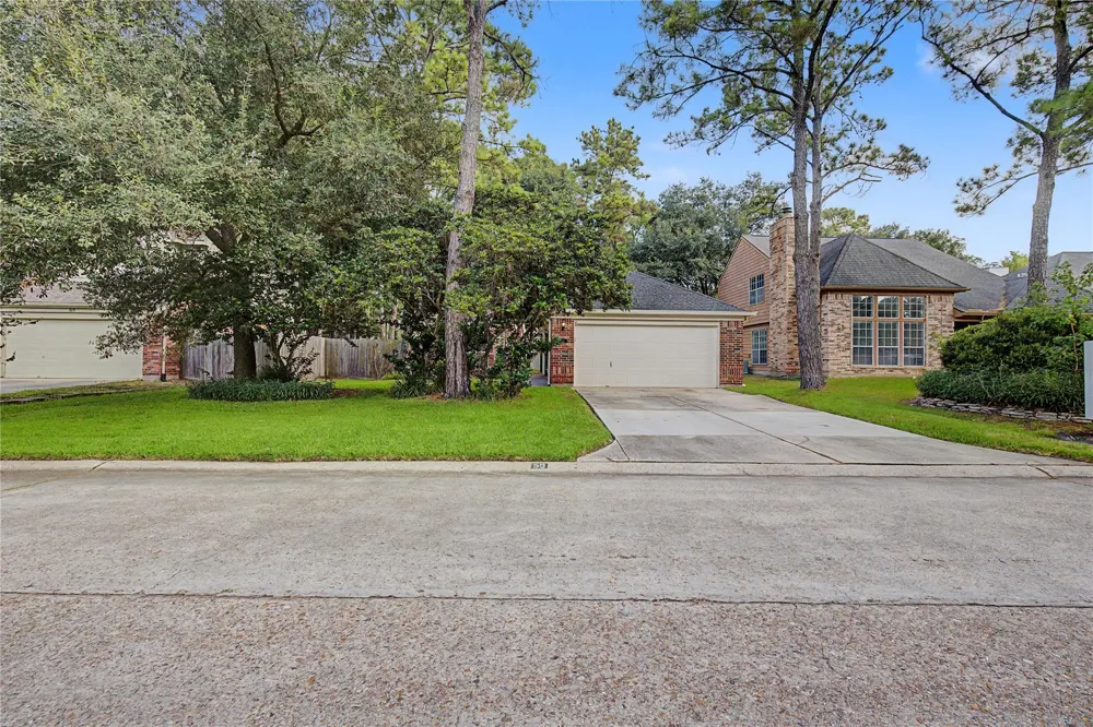 59 Laughing Brook Court The Woodlands, TX 77380