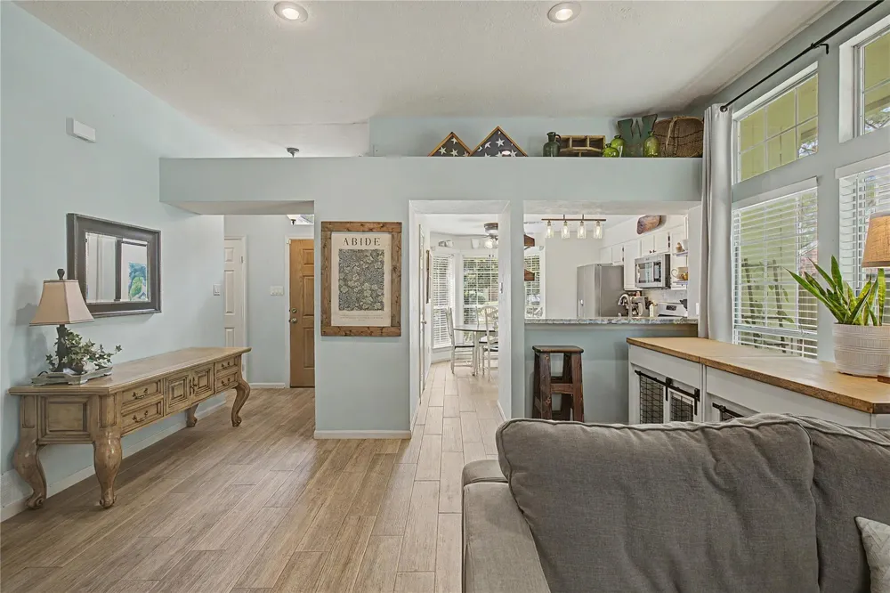 59 Laughing Brook Court The Woodlands, TX 77380