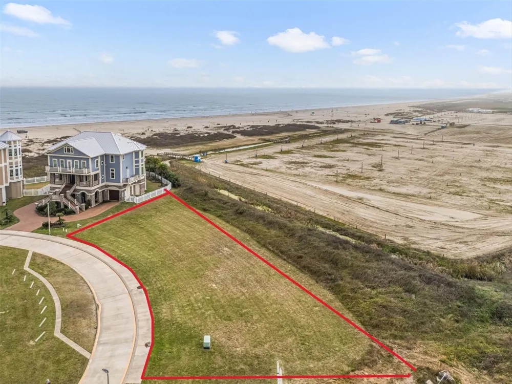 49 Grand Beach Boulevard Galveston, TX 77550