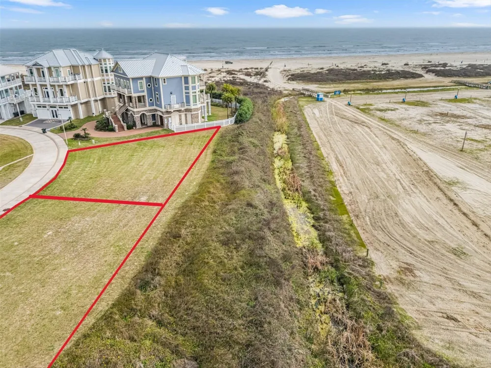 49 Grand Beach Boulevard Galveston, TX 77550