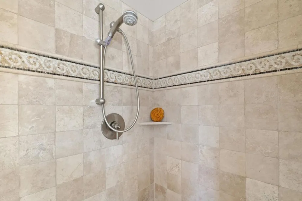 22650 E Cliff Drive Santa Cruz, CA 95062