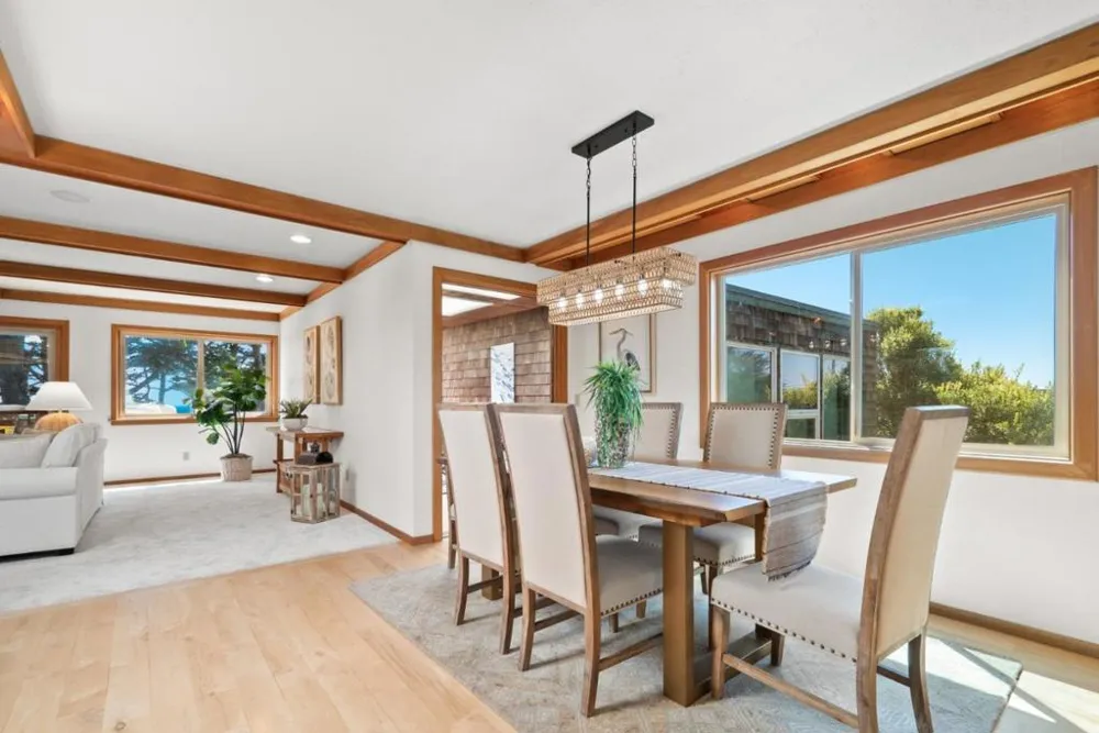 22650 E Cliff Drive Santa Cruz, CA 95062