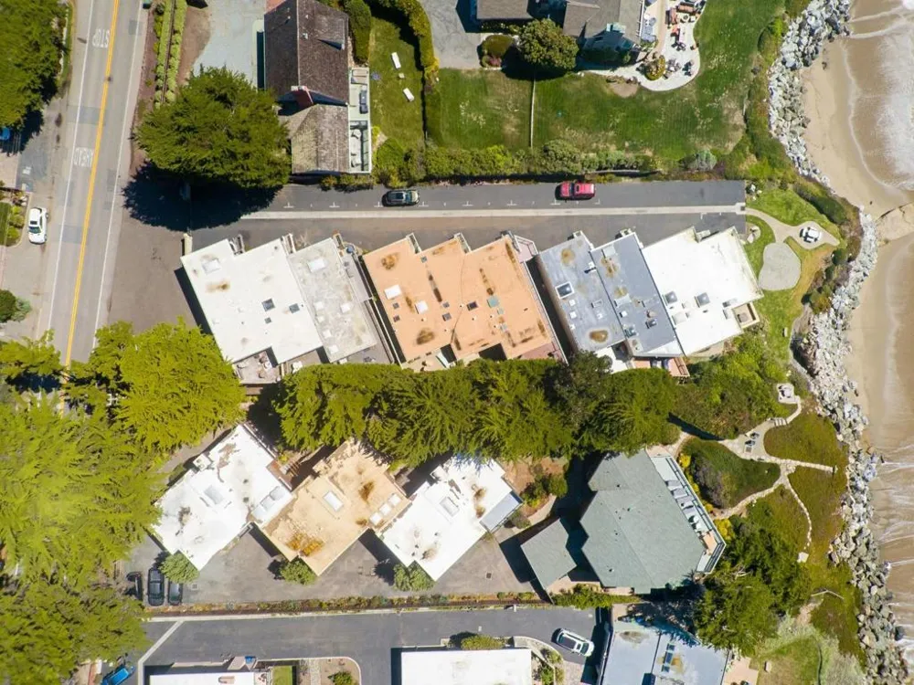 22650 E Cliff Drive Santa Cruz, CA 95062