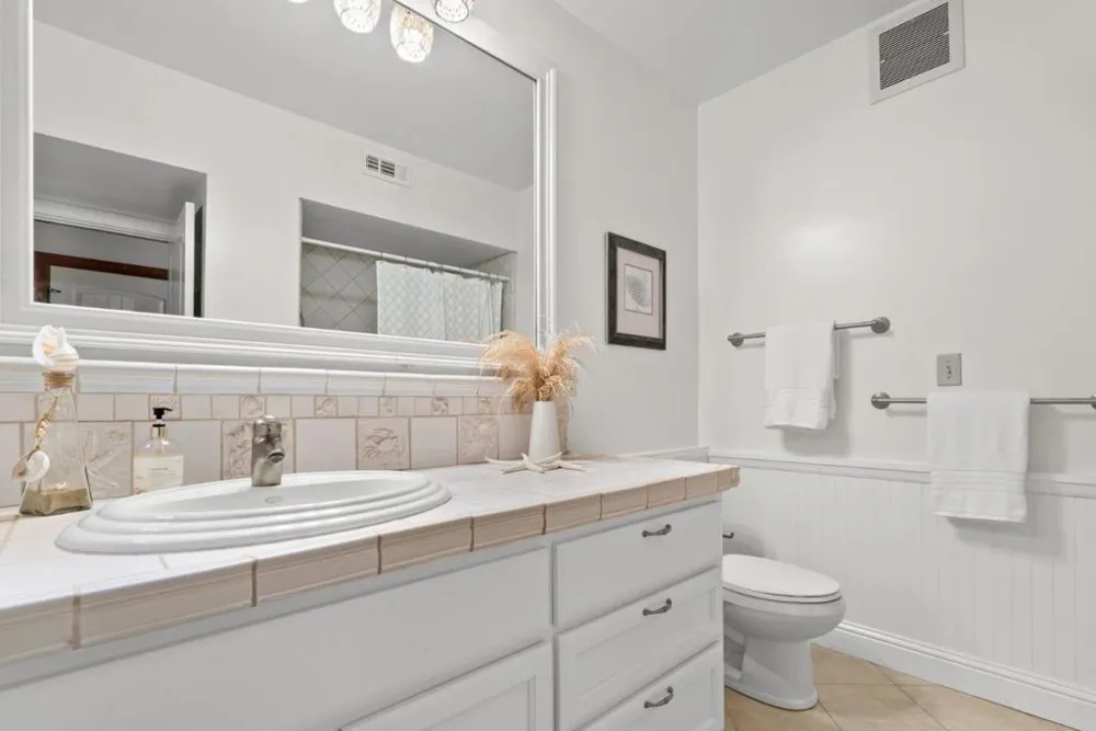 22650 E Cliff Drive Santa Cruz, CA 95062