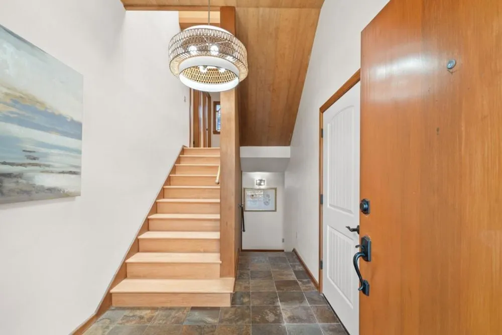 22650 E Cliff Drive Santa Cruz, CA 95062