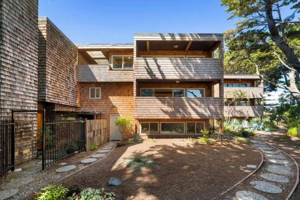 22650 E Cliff Drive Santa Cruz, CA 95062