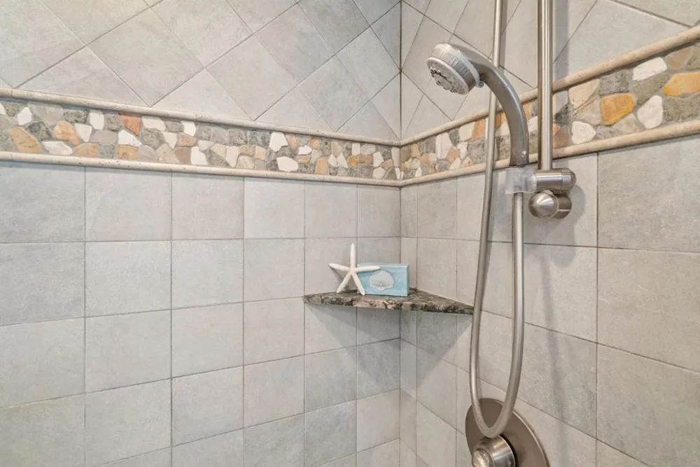 22650 E Cliff Drive Santa Cruz, CA 95062