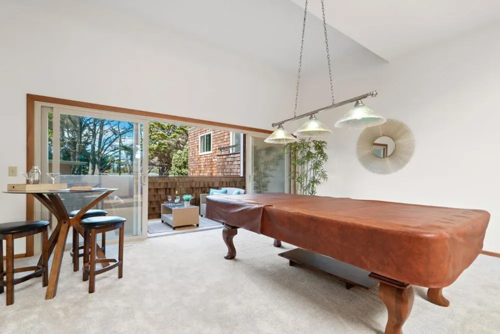 22650 E Cliff Drive Santa Cruz, CA 95062