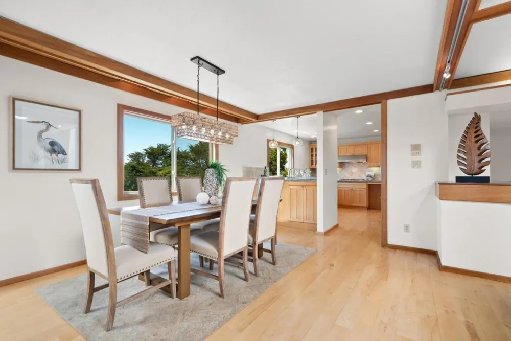 22650 E Cliff Drive Santa Cruz, CA 95062