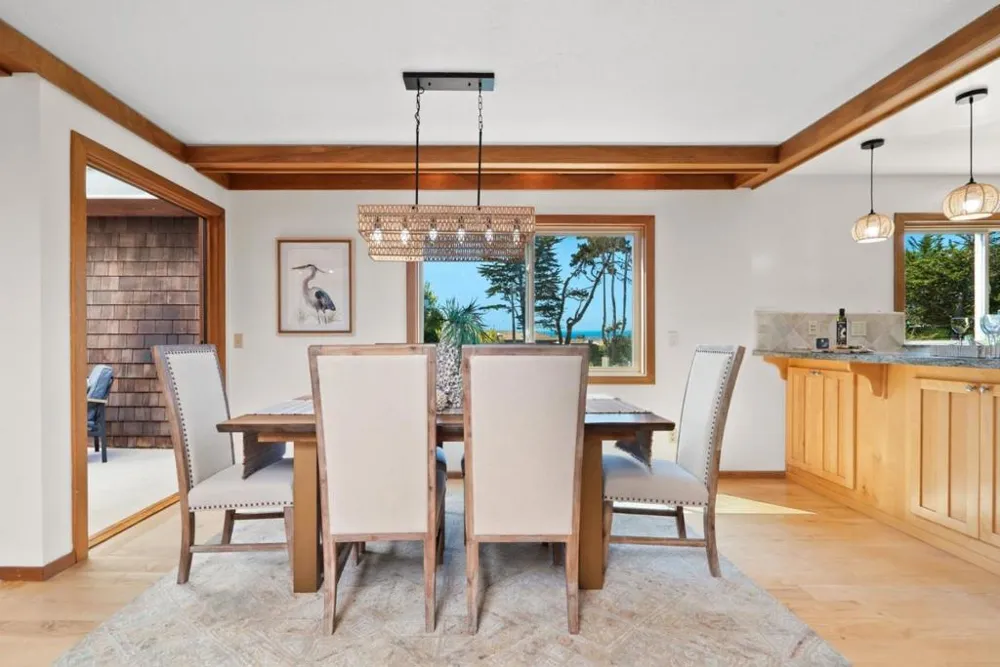 22650 E Cliff Drive Santa Cruz, CA 95062