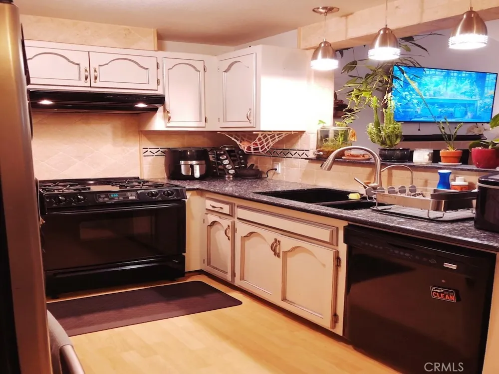1245 S. 16th Street Grover Beach, CA 93433
