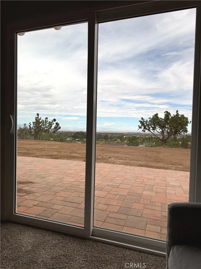 35815 42nd E Palmdale, CA 93552