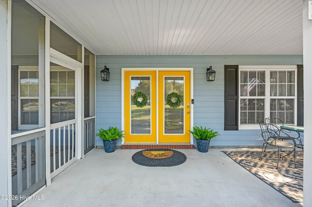 1631 Chadwick Shores Drive Sneads Ferry, NC 28460