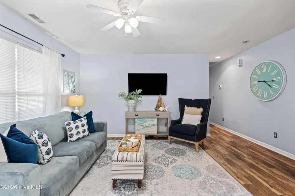 1631 Chadwick Shores Drive Sneads Ferry, NC 28460