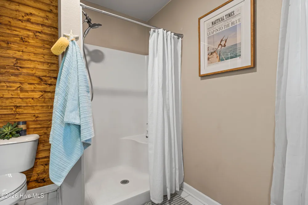 1631 Chadwick Shores Drive Sneads Ferry, NC 28460