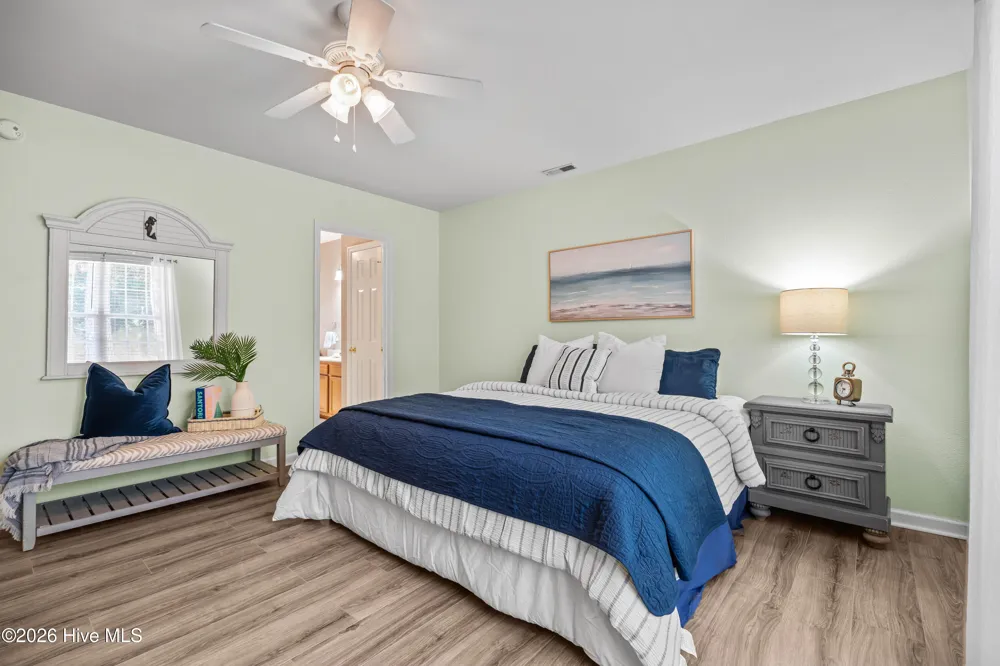 1631 Chadwick Shores Drive Sneads Ferry, NC 28460