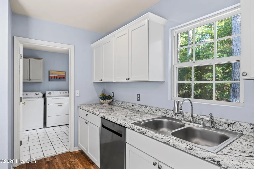 1631 Chadwick Shores Drive Sneads Ferry, NC 28460