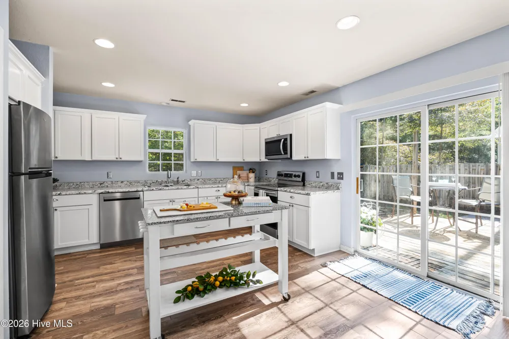 1631 Chadwick Shores Drive Sneads Ferry, NC 28460