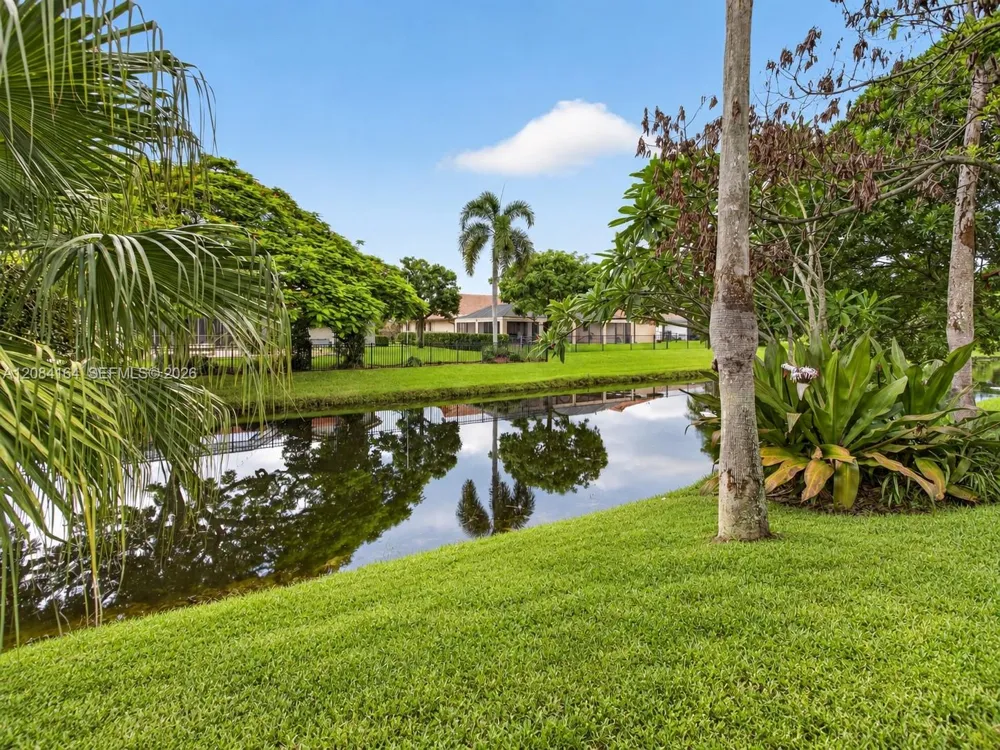 1539 NW 110th Ter Coral Springs, FL 33071