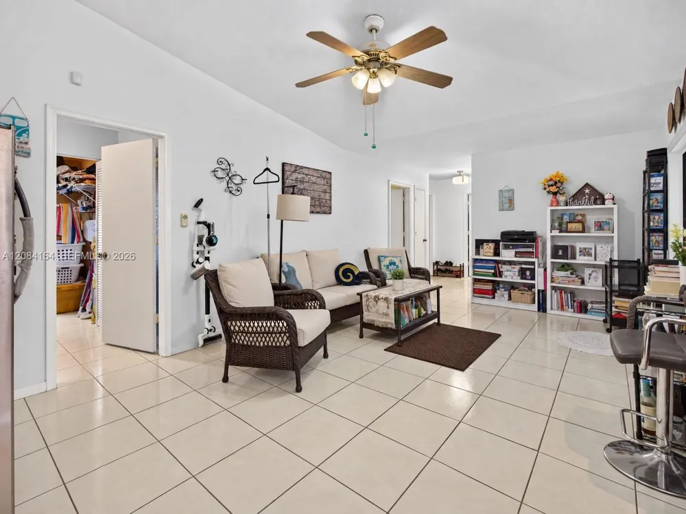 1539 NW 110th Ter Coral Springs, FL 33071