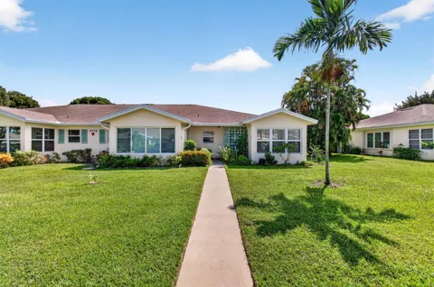 5174 LAKEFRONT BOULEVARD #D