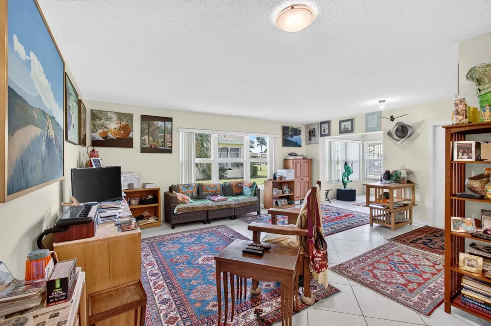 5174 LAKEFRONT BOULEVARD #D Delray Beach, FL 33484